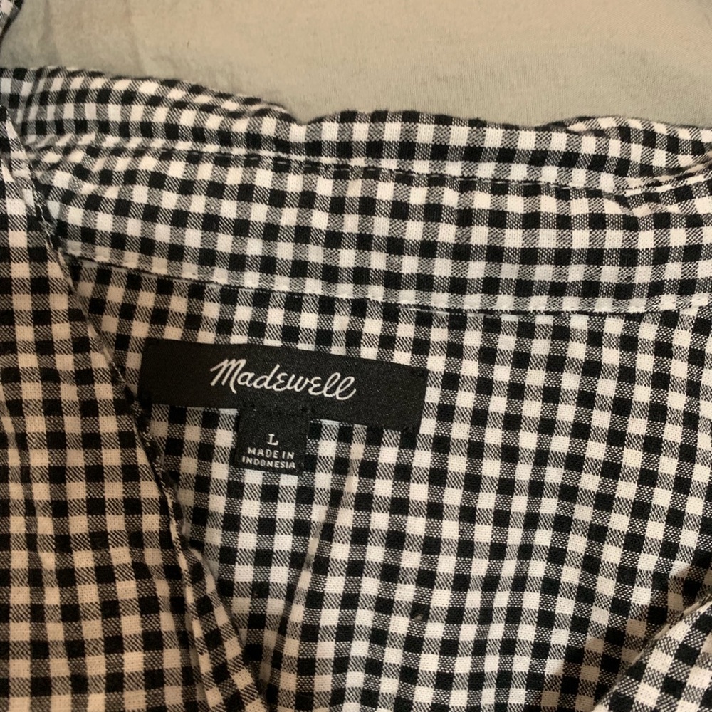 Madewell black and white Courier button-back shirt